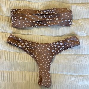 Strapless thong bikini